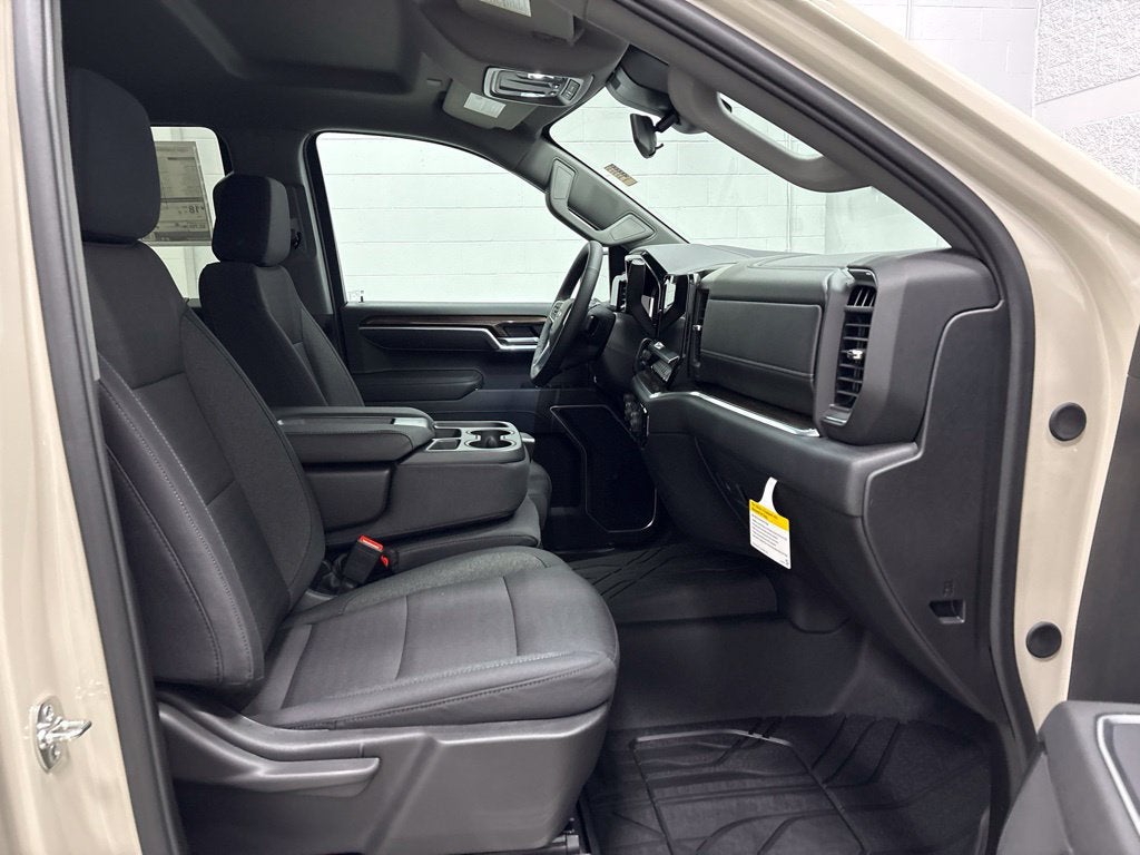 2026 Chevrolet Silverado 1500 RST Crew Cab Short Box 4WD