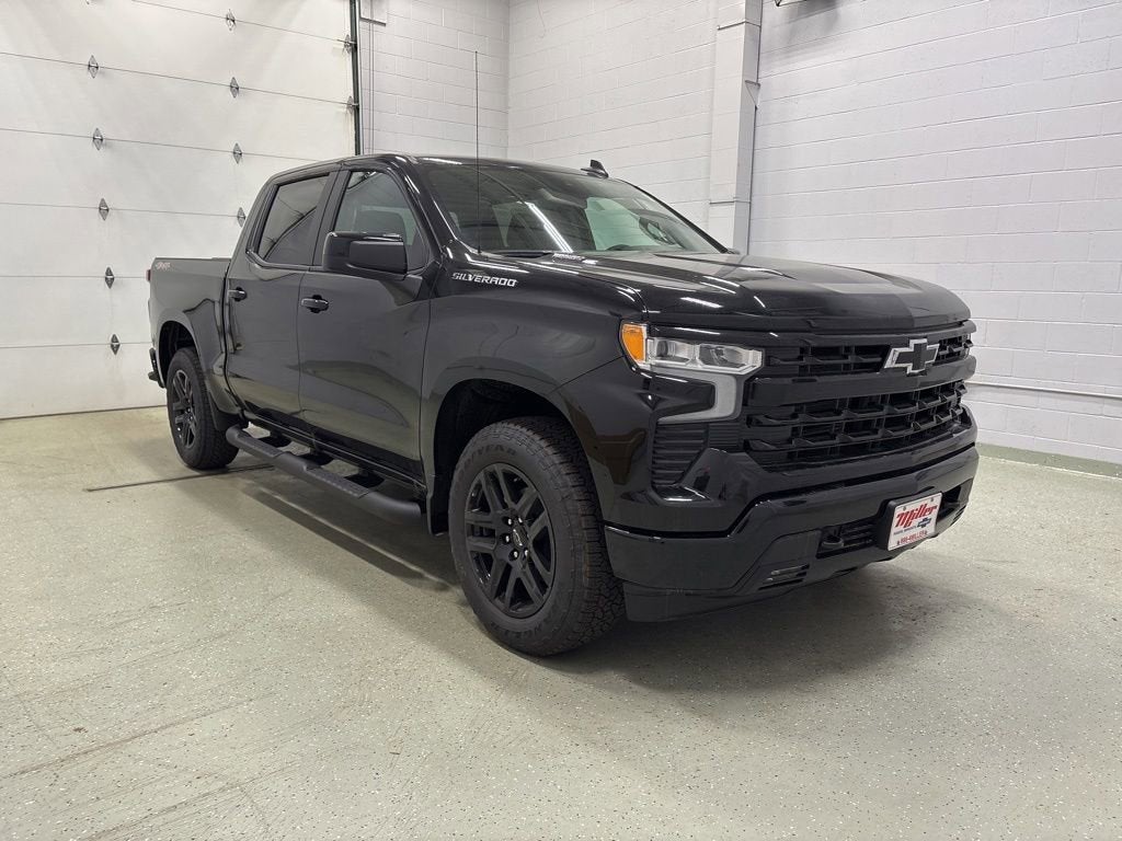 2026 Chevrolet Silverado 1500 RST Crew Cab Short Box 4WD