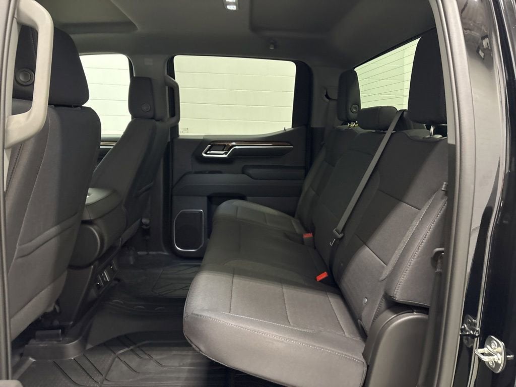 2026 Chevrolet Silverado 1500 RST Crew Cab Short Box 4WD