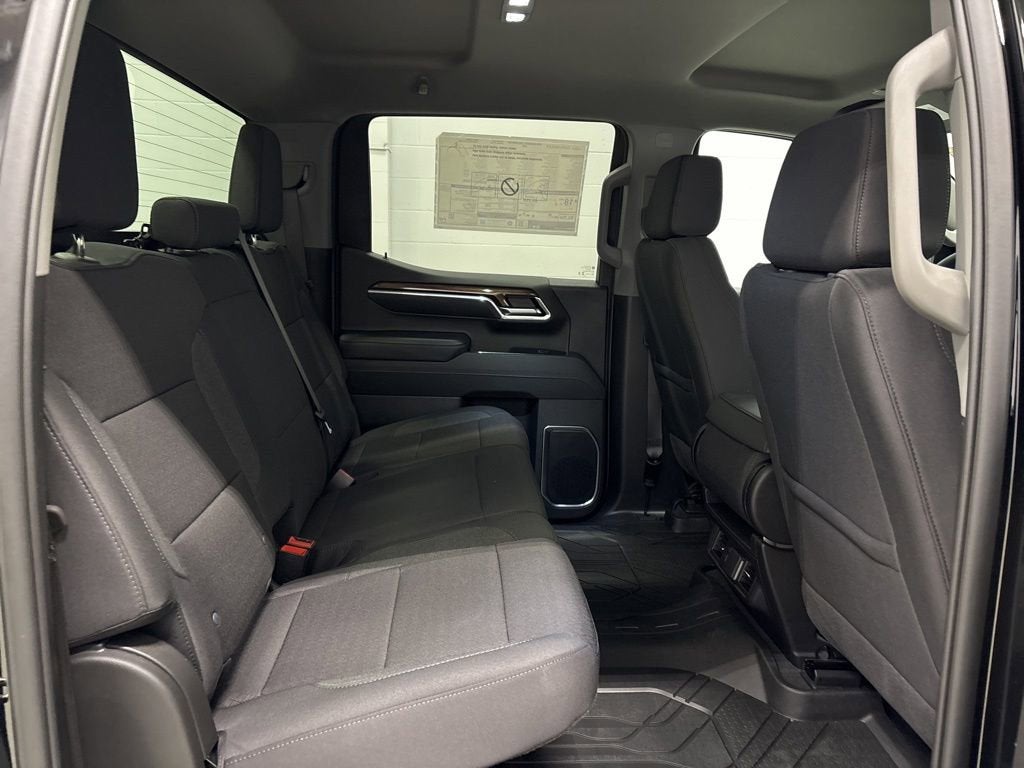 2026 Chevrolet Silverado 1500 RST Crew Cab Short Box 4WD