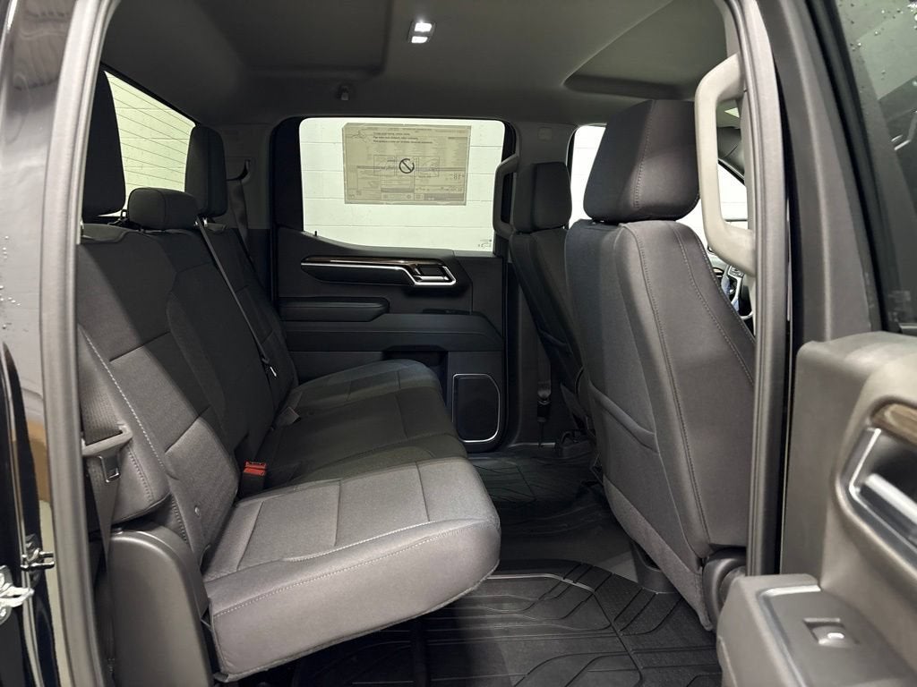 2026 Chevrolet Silverado 1500 RST Crew Cab Short Box 4WD