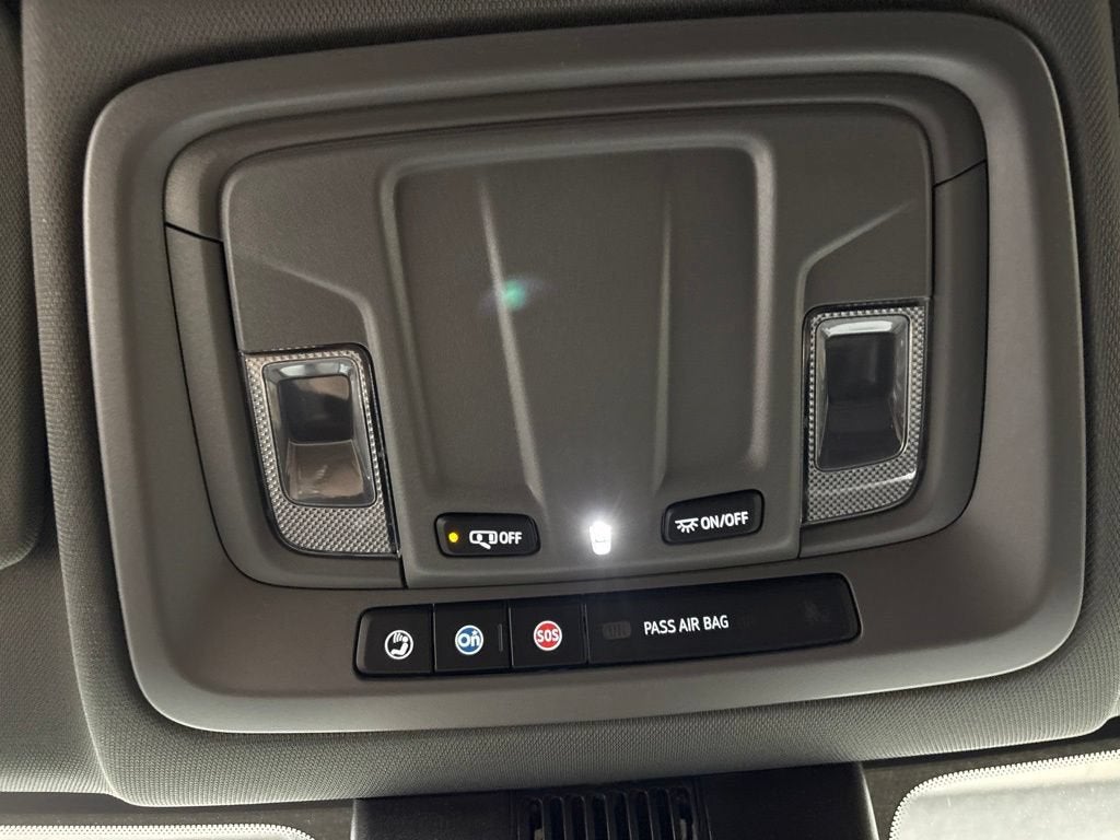 2026 Chevrolet Silverado 1500 RST Crew Cab Short Box 4WD