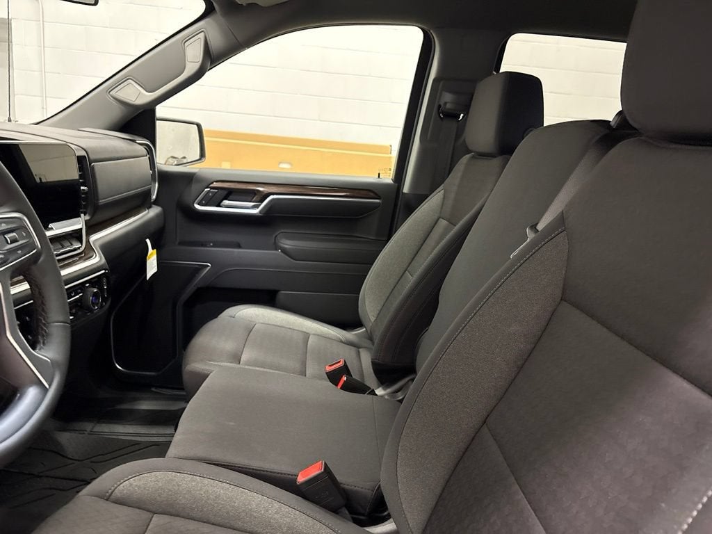 2026 Chevrolet Silverado 1500 RST Crew Cab Short Box 4WD
