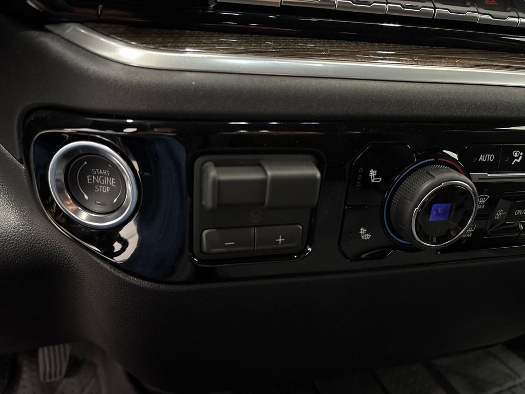 2026 Chevrolet Silverado 1500 RST Crew Cab Short Box 4WD