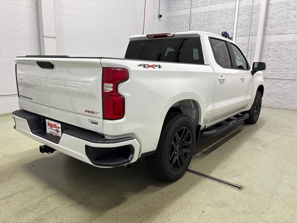 2026 Chevrolet Silverado 1500 RST Crew Cab Short Box 4WD