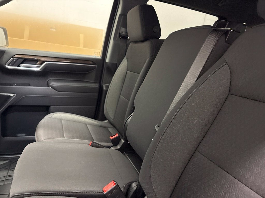 2026 Chevrolet Silverado 1500 RST Crew Cab Short Box 4WD
