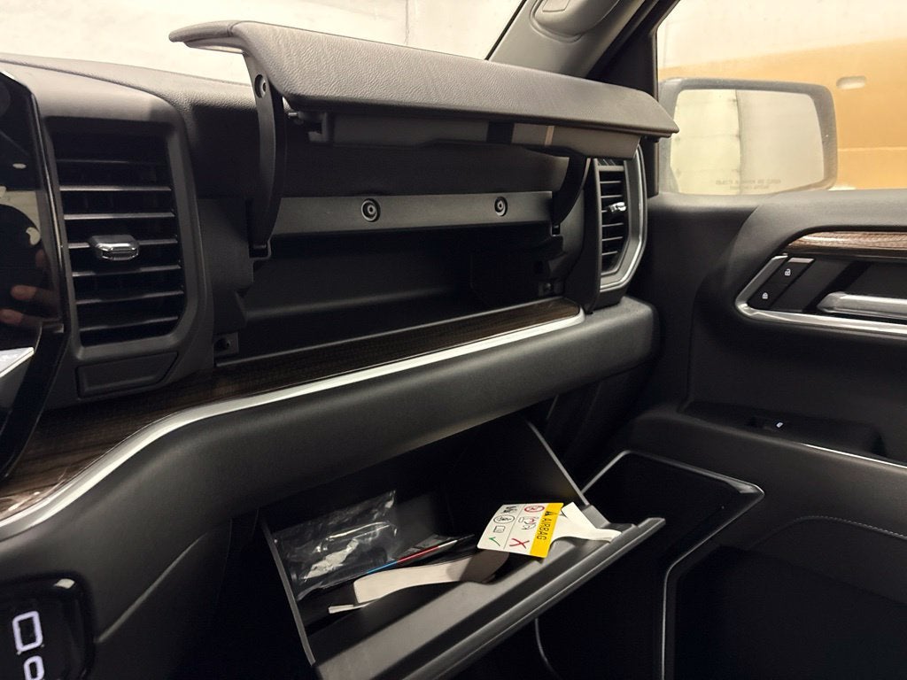 2026 Chevrolet Silverado 1500 RST Crew Cab Short Box 4WD