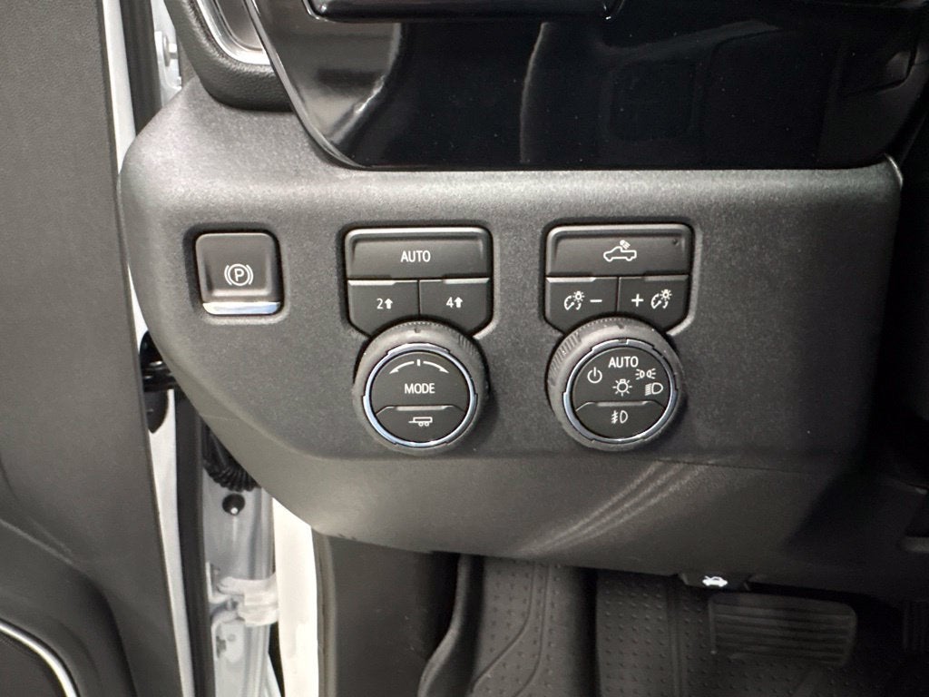 2026 Chevrolet Silverado 1500 RST Crew Cab Short Box 4WD