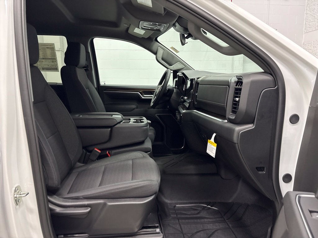 2026 Chevrolet Silverado 1500 RST Crew Cab Short Box 4WD