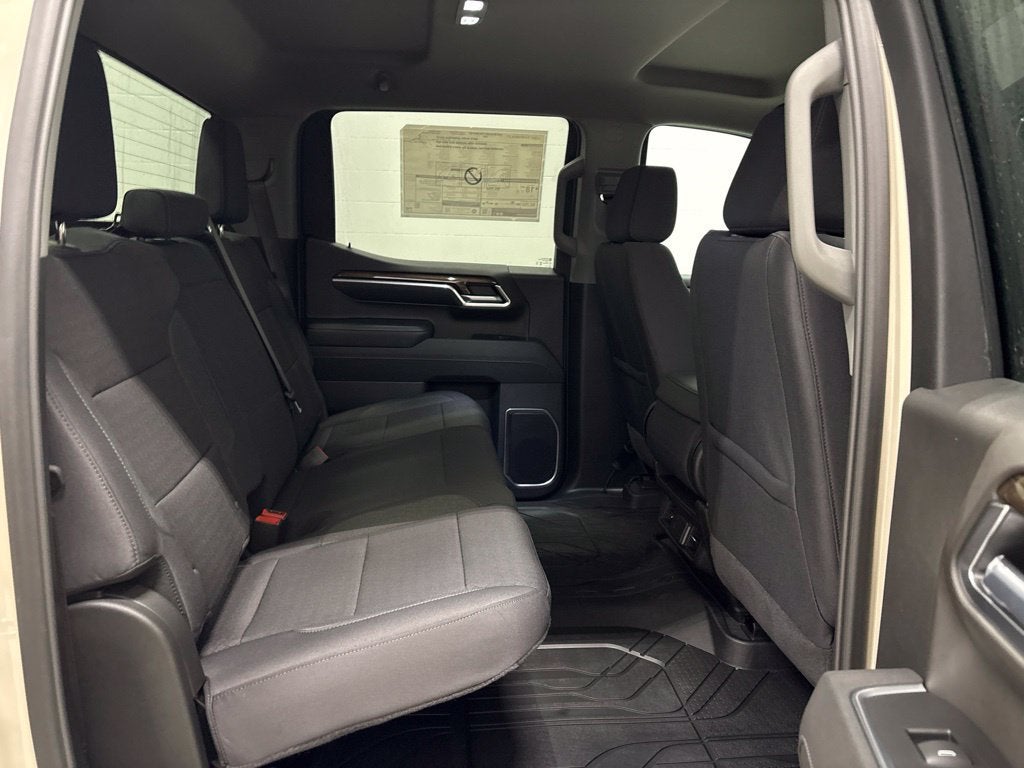2026 Chevrolet Silverado 1500 RST Crew Cab Short Box 4WD