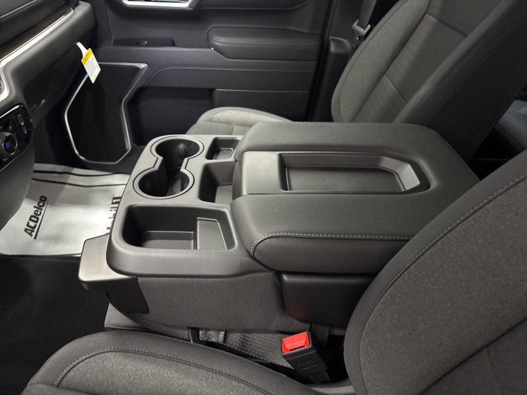 2026 Chevrolet Silverado 1500 RST Crew Cab Short Box 4WD