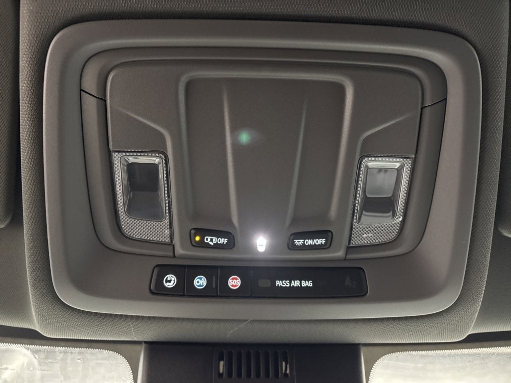 2026 Chevrolet Silverado 1500 RST Crew Cab Short Box 4WD