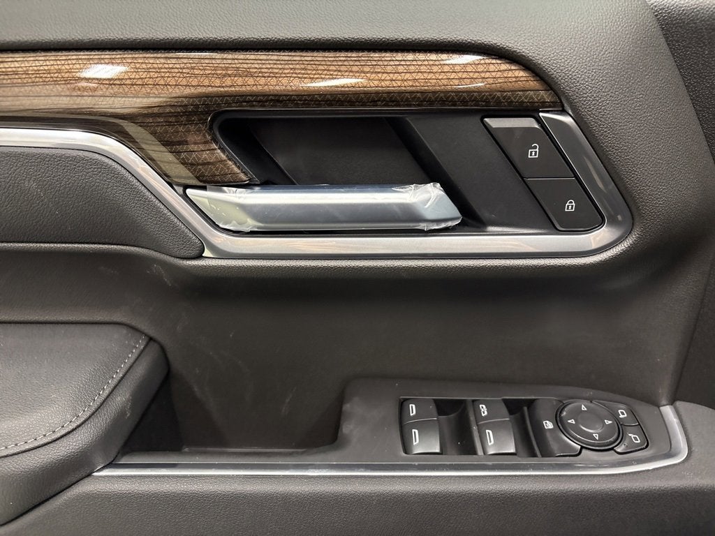 2026 Chevrolet Silverado 1500 RST Crew Cab Short Box 4WD