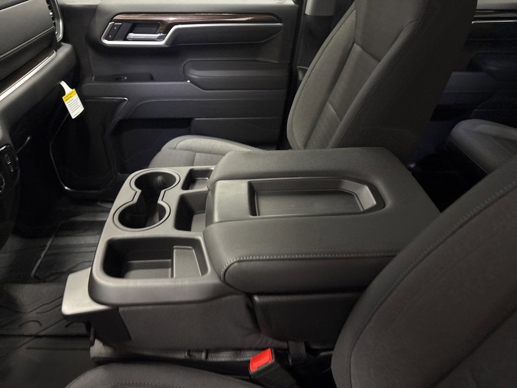 2026 Chevrolet Silverado 1500 RST Crew Cab Short Box 4WD