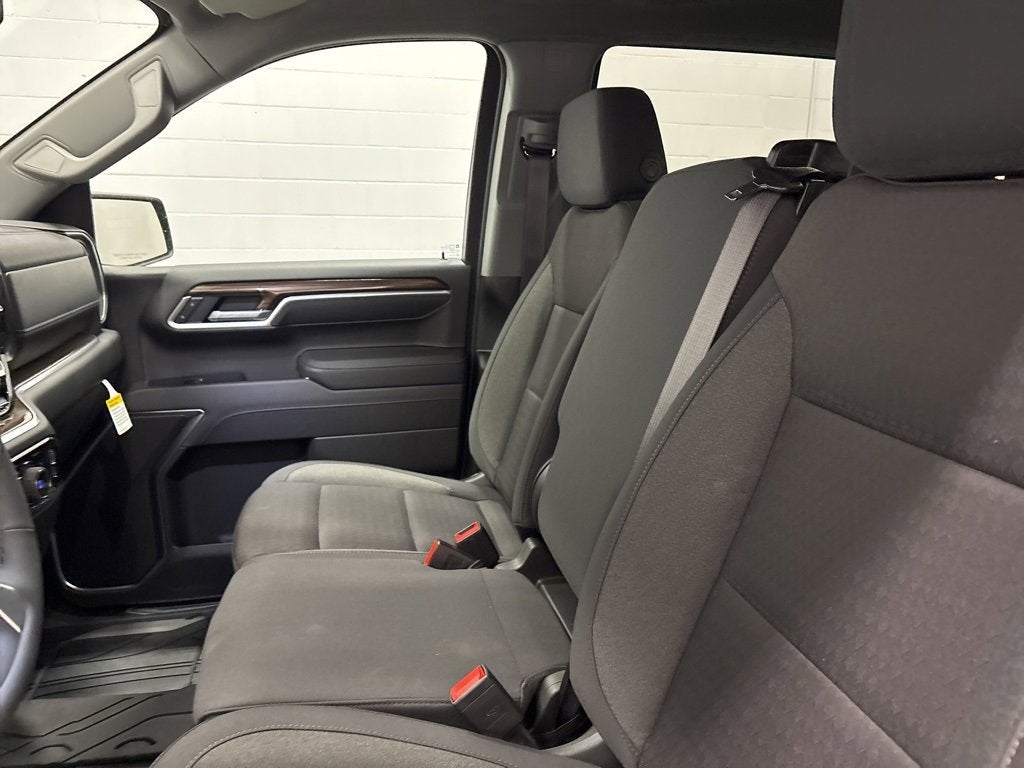 2026 Chevrolet Silverado 1500 RST Crew Cab Short Box 4WD