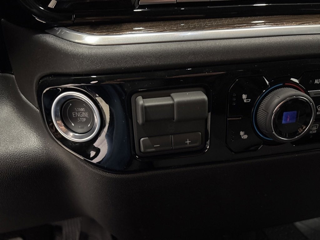 2026 Chevrolet Silverado 1500 RST Crew Cab Short Box 4WD