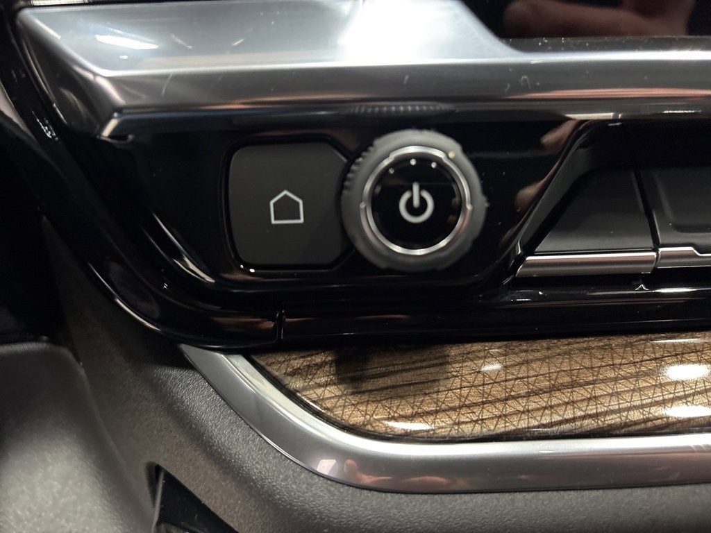 2026 Chevrolet Silverado 1500 RST Crew Cab Short Box 4WD