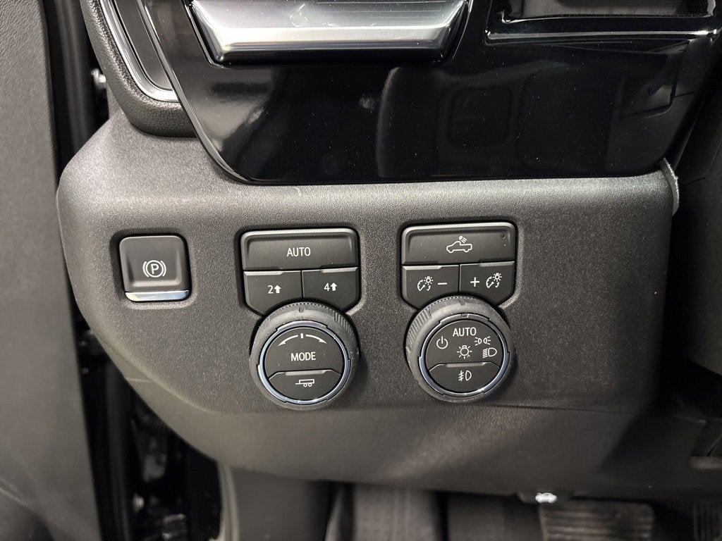 2026 Chevrolet Silverado 1500 RST Crew Cab Short Box 4WD