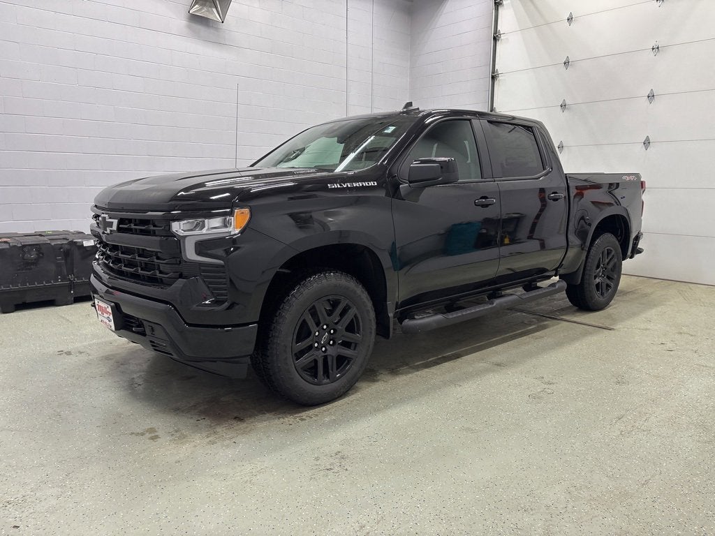 2026 Chevrolet Silverado 1500 RST Crew Cab Short Box 4WD