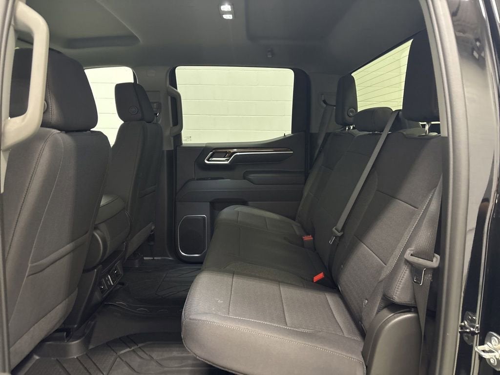2026 Chevrolet Silverado 1500 RST Crew Cab Short Box 4WD