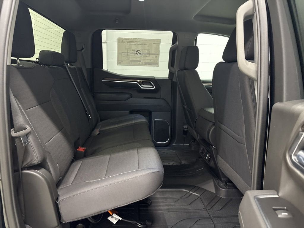 2026 Chevrolet Silverado 1500 RST Crew Cab Short Box 4WD