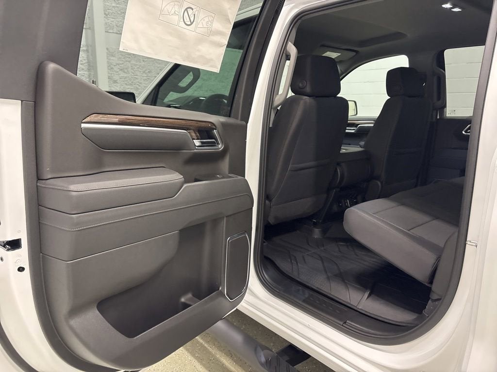 2026 Chevrolet Silverado 1500 RST - Photo 35