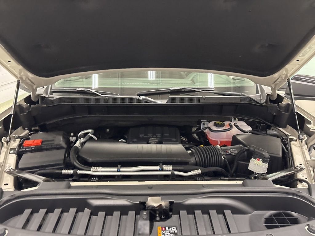 2026 Chevrolet Silverado 1500 RST Crew Cab Short Box 4WD