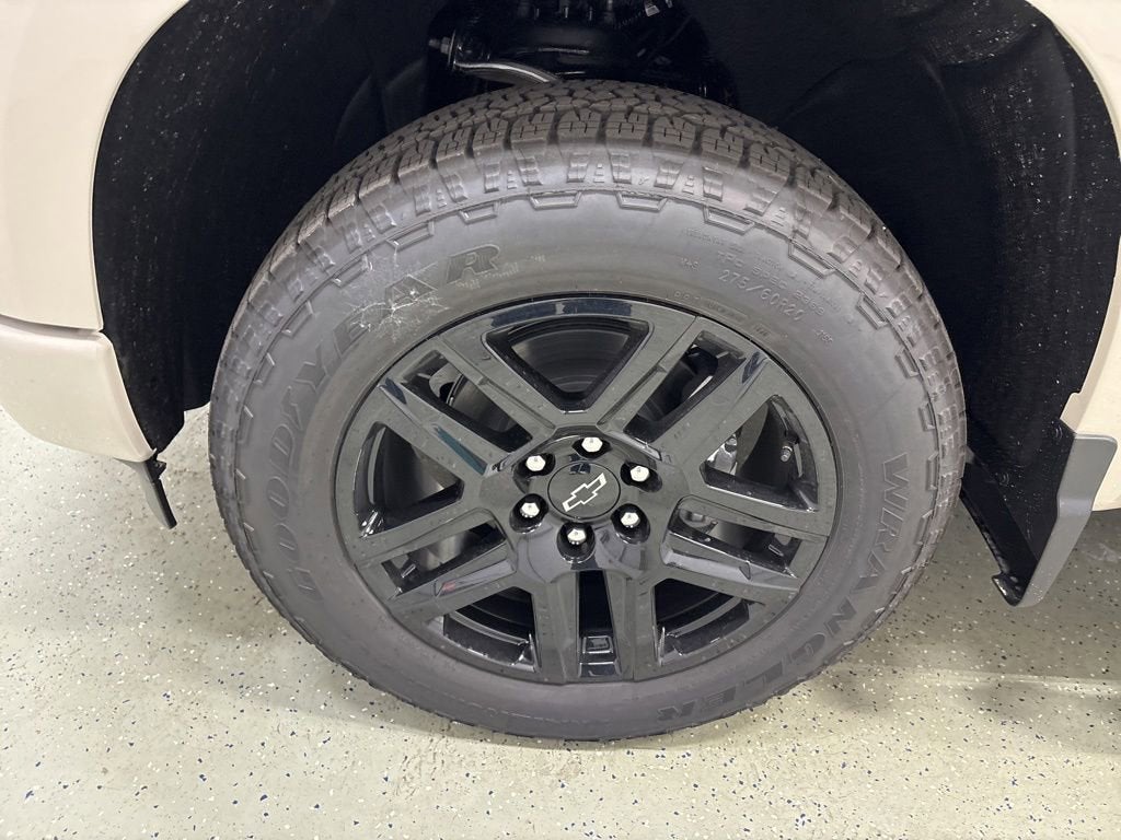 2026 Chevrolet Silverado 1500 RST Crew Cab Short Box 4WD