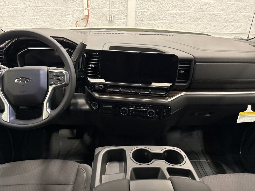 2026 Chevrolet Silverado 1500 RST Crew Cab Short Box 4WD