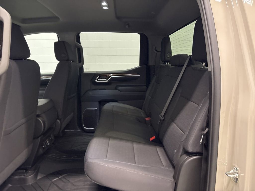 2026 Chevrolet Silverado 1500 RST Crew Cab Short Box 4WD