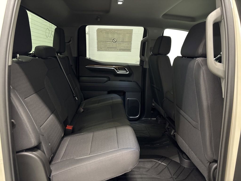 2026 Chevrolet Silverado 1500 RST Crew Cab Short Box 4WD