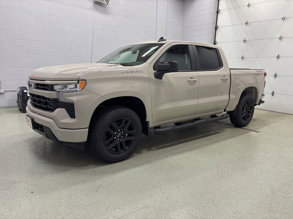 2026 Chevrolet Silverado 1500 RST Crew Cab Short Box 4WD