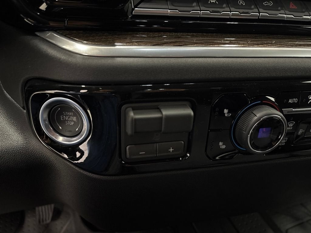 2026 Chevrolet Silverado 1500 RST Crew Cab Short Box 4WD