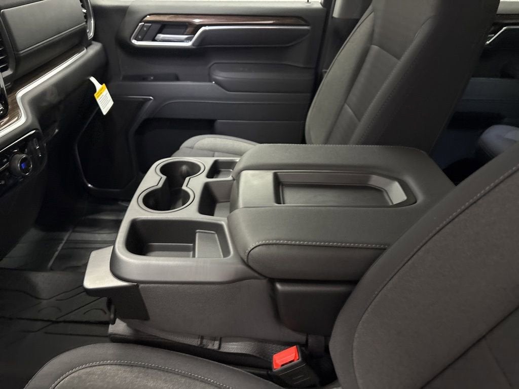 2026 Chevrolet Silverado 1500 RST Crew Cab Short Box 4WD