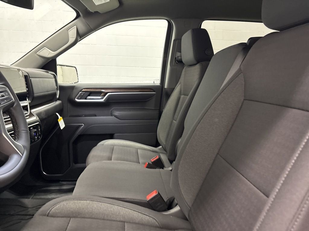 2026 Chevrolet Silverado 1500 RST Crew Cab Short Box 4WD