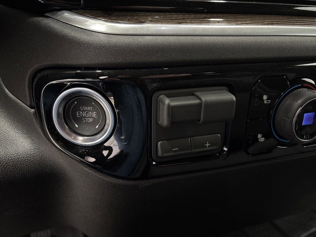 2026 Chevrolet Silverado 1500 RST Crew Cab Short Box 4WD