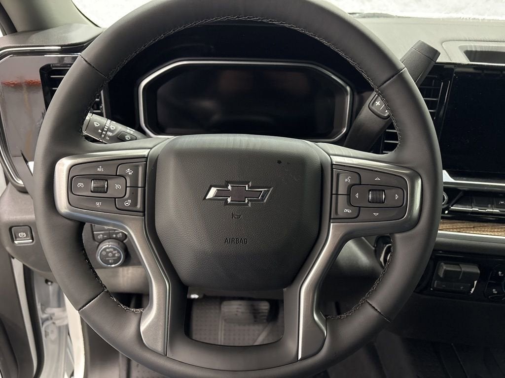 2026 Chevrolet Silverado 1500 RST Crew Cab Short Box 4WD