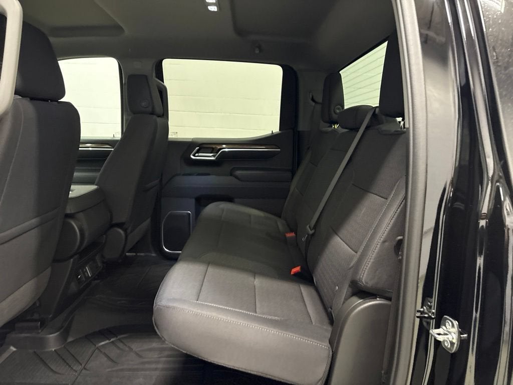 2026 Chevrolet Silverado 1500 RST Crew Cab Short Box 4WD