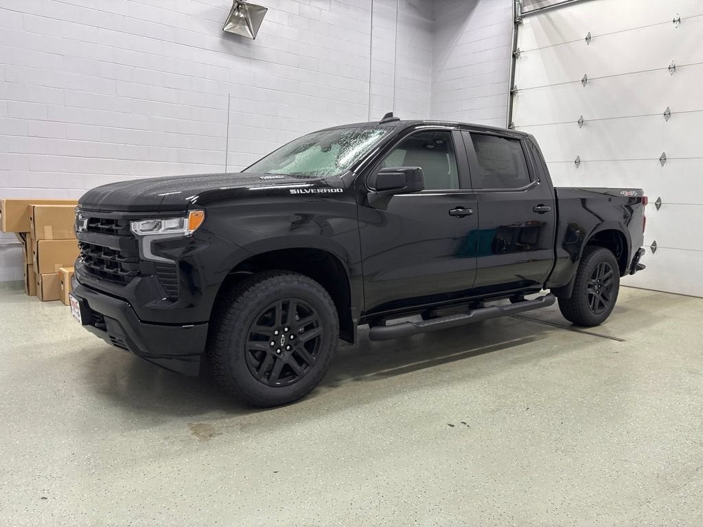 2026 Chevrolet Silverado 1500 RST Crew Cab Short Box 4WD