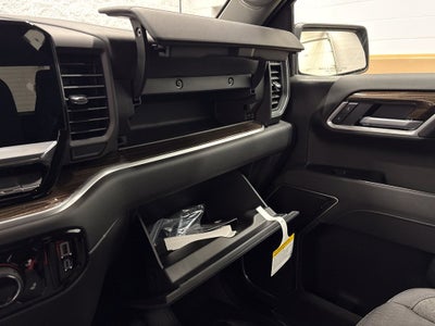 2026 Chevrolet Silverado 1500 RST Crew Cab Short Box 4WD