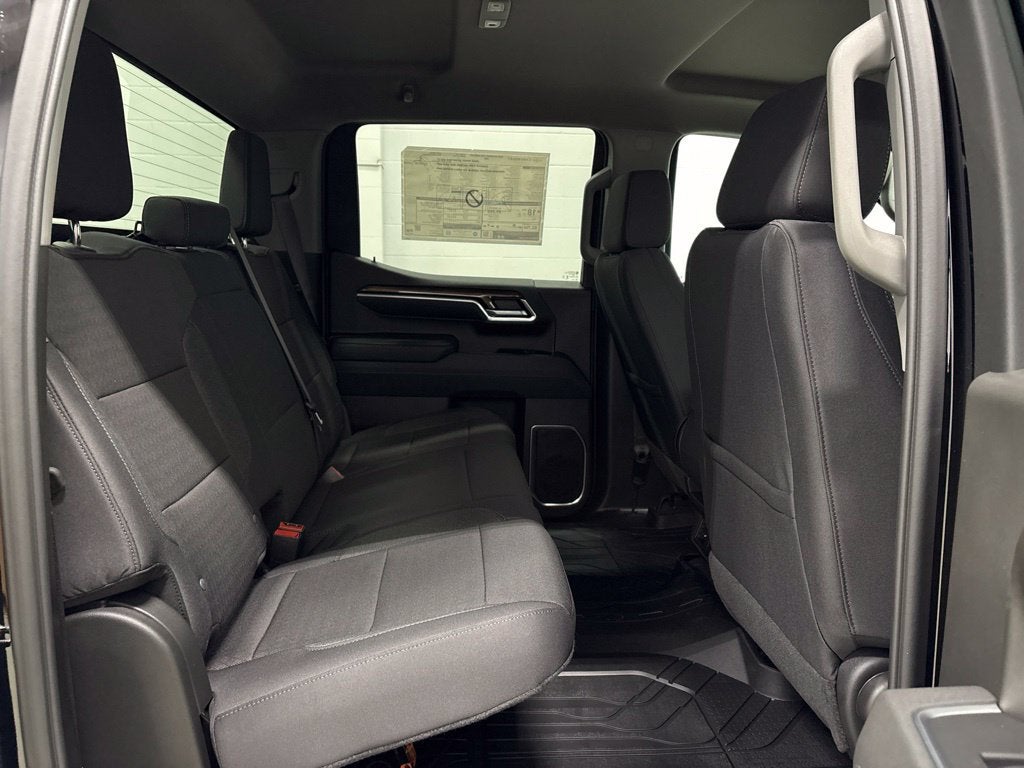 2026 Chevrolet Silverado 1500 RST Crew Cab Short Box 4WD