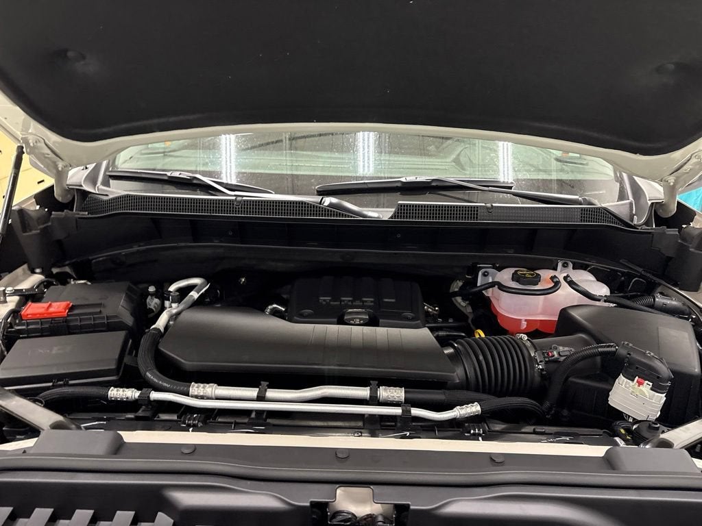 2026 Chevrolet Silverado 1500 RST Crew Cab Short Box 4WD