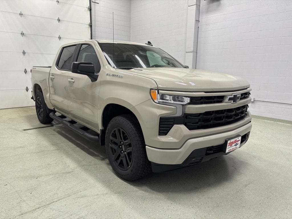 2026 Chevrolet Silverado 1500 RST Crew Cab Short Box 4WD