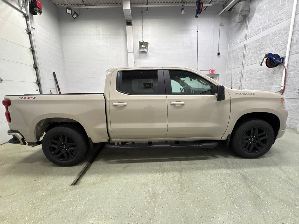 2026 Chevrolet Silverado 1500 RST Crew Cab Short Box 4WD
