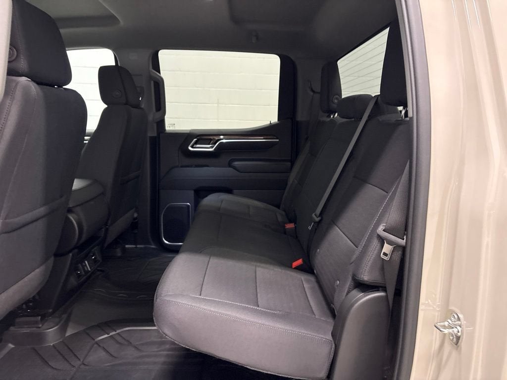 2026 Chevrolet Silverado 1500 RST Crew Cab Short Box 4WD