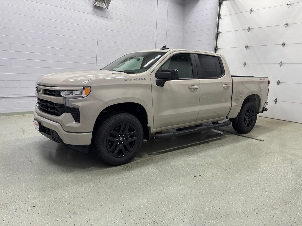2026 Chevrolet Silverado 1500 RST Crew Cab Short Box 4WD
