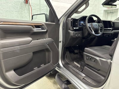 2026 Chevrolet Silverado 1500 RST Crew Cab Short Box 4WD