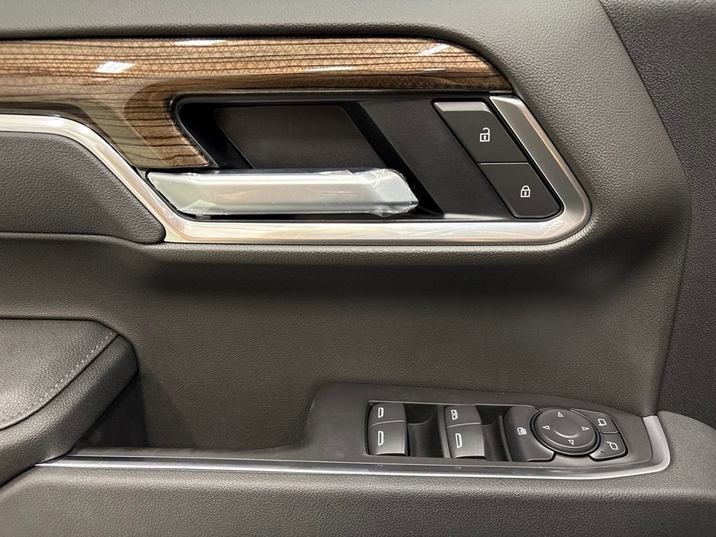 2026 Chevrolet Silverado 1500 RST Crew Cab Short Box 4WD