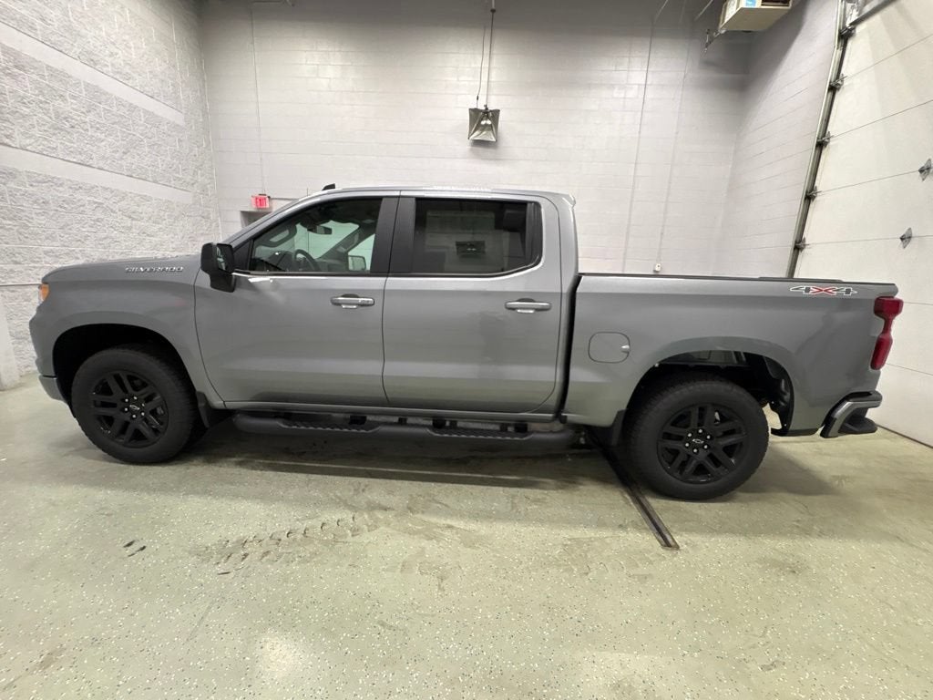 2026 Chevrolet Silverado 1500 RST Crew Cab Short Box 4WD