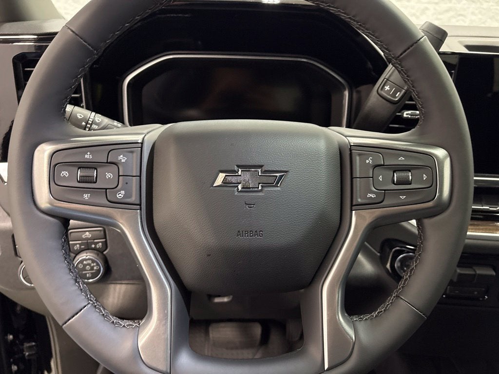 2026 Chevrolet Silverado 1500 RST Crew Cab Short Box 4WD